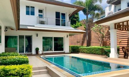 ขายบ้าน - ขายบ้าน Pool Villa 3 ห้องนอน พร้อมเฟอร์/Sale Pool Villa 3 BR at Sea Breeze Villa Pattaya
