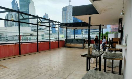 ให้เช่าอาคารพาณิชย์ / สำนักงาน - ให้เช่า Rooftop Bar ในกรุงเทพ บนโรงแรมสุขุมวิท 33 เขตวัฒนา กรุงเทพ