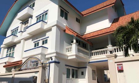 ขายบ้าน - ขาย ขาดทุน ราคาดี ๆ บ้านเดี่ยว 4 ชั้น ในเมืองพัทยา ใกล้ทะเล เพียง 500 House 4 Storey Near The Beach North Pattaya