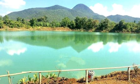 ขายที่ดิน - ขายที่ดินทำเลดี ติดทะเลสาป ทำเลดีวิวเขา 23 ไร่ ราคาไร่ละ 750,000 บาท ต.มะเขือแจ้ อ.เมือง จ.ลำพูน