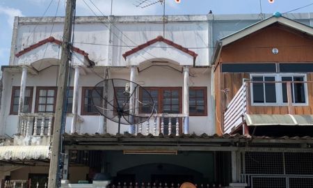 ขายทาวน์เฮาส์ - ขายบ้านทาวน์เฮ้าส์ 2 ชั้น หมู่บ้านปทุมพร ตำบลบางหลวง อำเภอเมืองปทุมธานี จังหวัดปทุมธานี