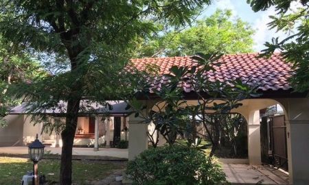 ขายบ้าน - ขายบ้านชั้นเดียว เนื้อที่ 192 ตารางวา ตกแต่งสไตส์เรือนไทย ย่านสุขุมวิท 101 บ้านกว้างมาก ต้นไม้เยอะ