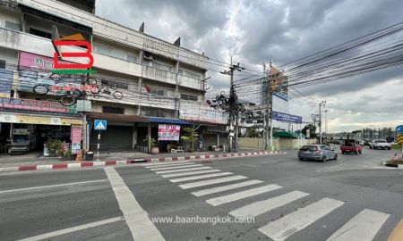 ขายอาคารพาณิชย์ / สำนักงาน - อาคารพาณิชย์ แยกชุมชนบ้านพูน-คู้บอน เนื้อที่ 16 ตรว.ใกล้ห้างแจ๊สคู้บอน,แม็กซ์แวลู คู้บอน ถนนคู้บอน แขวงบางชัน เขตมีนบุรี