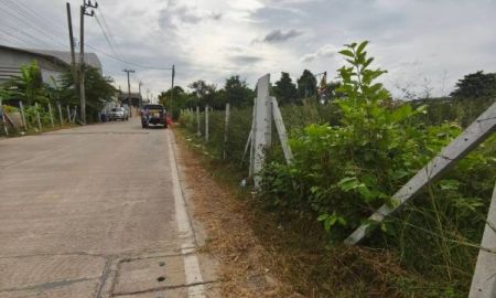 ขายที่ดิน - ที่ดินถมแล้ว ใกล้ถนนบางบัวทอง-สุพรรณบุรี สาธารณูปโภค ครบครัน