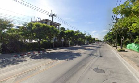 ขายที่ดิน - ขายอพาร์เม้นสภาพดี โซนเฉลิมพระเกียรติร.9 ถนนกว้างเข้าซอยไม่ลึก