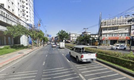 ขายที่ดิน - ขายที่ดินพร้อมสิ่งปลูกสร้าง โซนพัฒนาการ แปลงมุม ถนนกว้างเข้าออกสะดวก