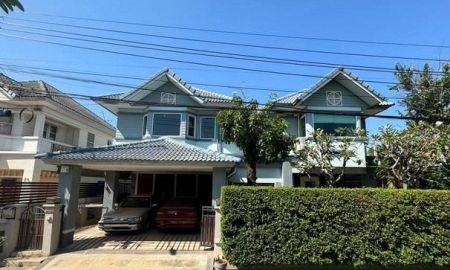 ขายบ้าน - ขายบ้านเดี่ยว 2 ชั้น 61 ตรว. หมู่บ้านอารียา ชบา ซอยนวลจันทร์ 56 ใกล้เลียบทางด่วนเอกมัย-รามอินทรา