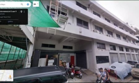 ขายอาคารพาณิชย์ / สำนักงาน - ขายตึกสำนักงานใหญ่ 3 ชั้น มีดาดฟ้าพร้อมห้องพนักงาน เข้าทางประชาสงเคราะห์2, รัชดาซอย3, สุทธิพร เข้าได้หลายทาง