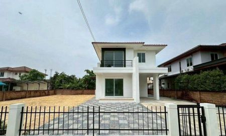 ขายบ้าน - ขายบ้านเดี่ยว 2 ชั้น หมู่บ้าน ฮาบิเทีย ปัญญาอินทรา 1 Habitia Panyaintra ถนนปัญญาอินทรา