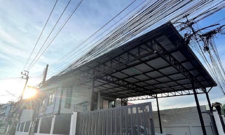 ให้เช่าบ้าน - ให้เช่า บ้านเดี่ยวใหม่มากเพิ่ง renovate ใหม่ ใกล้ MRT บางไผ่ และ BTS บางหว้า