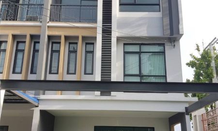 ให้เช่าทาวน์เฮาส์ - เช่า ขาย ทาวน์โฮม 3 ชั้น หลังมุม โครงการ Patio วัชรพล รามอินทรา