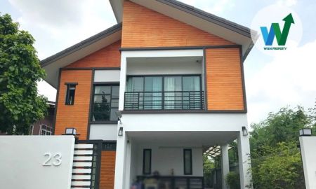 ให้เช่าบ้าน - ให้เช่าบ้านเดี่ยวหลังใหญ่ 60 ตร.ว. พื้นที่ใช้สอยมาก 3 ห้องนอน 3 ห้องน้ำ 5 แอร์ 2 ที่จอดรถ ใกล้โรงเรียนนานาชาติฮาร์โรว์