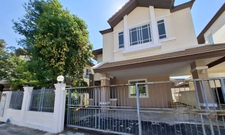 ขายบ้าน - บ้านเดี่ยว ม.ทรี แฟมิลี่ กาญจนาภิเษก - ราชพฤกษ์ 56.7 ตร.ว สร้างด้วยอิฐมอญแดง ต้นซอยวัดส้มเกลี้ยง เพียง 500 ม. ใกล้เซ็นทรัล เวสเกต