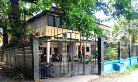 ขายบ้าน - ขายบ้านเดี่ยว 2 ชั้น ในเมืองหลังวัดโลกโมฬี 66 ตร.ว. ถูกสุดในย่านนี้ มณีนพรัตน์ ซอย 2 เชียงใหม่