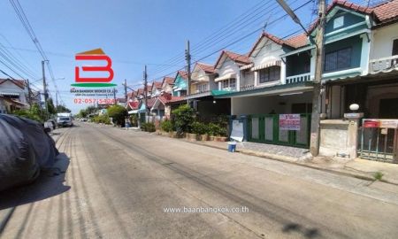 ขายทาวน์เฮาส์ - ทาวน์เฮาส์ หมู่บ้าน กรุงทองธานี ซอยสายไหม 33 เนื้อที่ 16 ตรว. ถนนนสายไหม แขวงสายไหม เขตสายไหม จ.กรุงเทพฯ