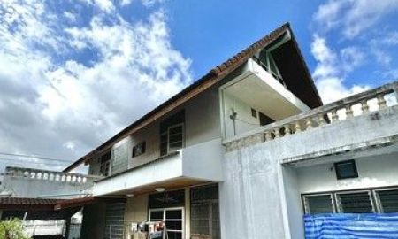 ขายบ้าน - ขายบ้านเดี่ยว 3 ชั้น บรรยากาศส่วนตัวสุดๆ ใจกลางย่านสาทร-นราธิวาสฯ ใกล้โรงเรียนชั้นนำ และห้างครบวงจร