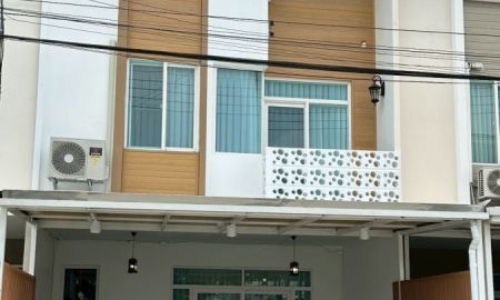 ให้เช่าทาวน์เฮาส์ - ให้เช่าทาวน์โฮม คาซ่าซิตี้บางนา Casa City เดินทางสะดวกใกล้ถนนบางนา-ตราด ถนนคู่รอบนอกฯ ทางด่วนบูรพาวิถีและเลียบสนามบินใกล้ MEGA