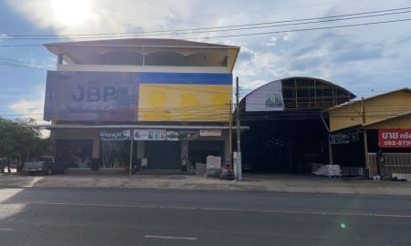 ขายที่ดิน - ขายถูกมาก!! ที่ดินพร้อมสิ่งปลูกสร้าง ทำเลทอง ติดถนนศรีสะเกษ-ขุขันธ์ ใจกลางอำเภอเมือง จ.ศรีสะเกษ