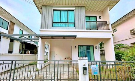 ขายบ้าน - บ้านแฝดพร้อมอยู่ 2 ชั้น ทำเลลาดกระบัง สุวรรณภูมิ ราคาคุ้ม 3.2 ล้าน