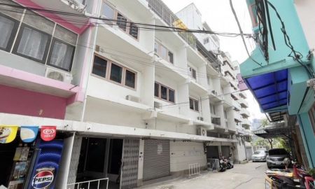 ขายบ้าน - ขายบ้านตึกแถว4ชั้น 3คูหา ซอยสุขุมวิท30 พื้นที่ 31.2 ตรว. ขาย 55 ล้านบาท ทำเลใจกลางเมือง ตกแต่งภายในใช้วัสดุเกรดA ห่างจากสุขุมวิทเพียงแค่80เมตรเท่านั้น