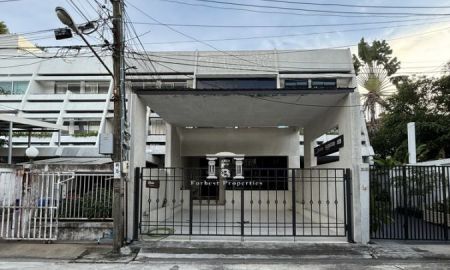 ขายทาวน์เฮาส์ - Sole Agent ขายทาวน์โฮม 3 ชั้น ทำเลยอดนิยม เย็นอากาศ ใกล้ One Bangkok