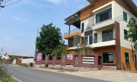 ขายโรงงาน / โกดัง - ขายโกดังพร้อมสำนักงาน 3 ชั้น ต.ลำโพ อ.บางบัวทอง จ.นนทบุรี พื้นที่ 343 ตรว. พร้อมเปิดกิจการได้เลย
