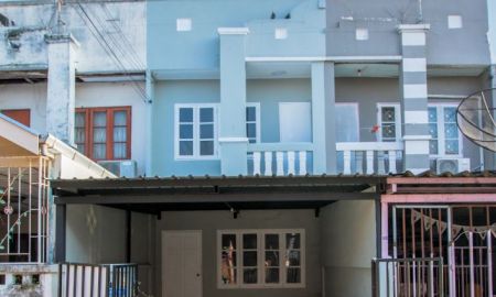 ขายทาวน์เฮาส์ - บ้านร่มเงาไม้ ซอยวัดลาดปลาดุก บางบัวทอง ขายทาวน์โฮม 2 ชั้น