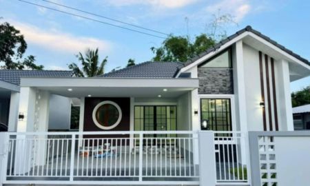 ขายบ้าน - บ้านสร้างใหม่ โซนสันผักหวาน อ.หางดง ทำเลดี เดินทางสะดวก ใกล้ห้าง ใกล้สนามบิน