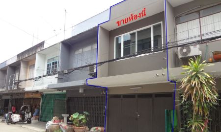 ขายทาวน์เฮาส์ - บ้านตึก2ชั้นถนนลาดพร้าว64ปรับปรุงทาสีเปลี่ยนสุขภัณฑ์ใหม่ใก้ลMrtสถานีโชคชัย4เพียง1กม.เดินเข้า-ออกสบายๆเข้าซอยเพียง300เมตร