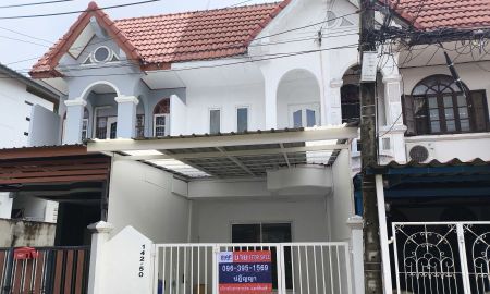ขายทาวน์เฮาส์ - ทาวน์เฮ้าส์ 2 ชั้น รีโนเวทใหม่ พร้อมเข้าอยู่ คู้บอน27 แยก42 ใกล้รถไฟฟ้าสายสีชมพู ทางด่วนจตุโชติ