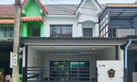 ขายบ้าน - ขาย ทาวน์เฮ้าส์ 2ชั้น ต้นโครงการ ย่านหนองจอก มบ.ทรัพย์เจริญ ถ.เลียบวารี29 คู้ขวา รีโนเวทใหม่ แถมเฟอร์ฯ ต่อเติมจัดเต็ม