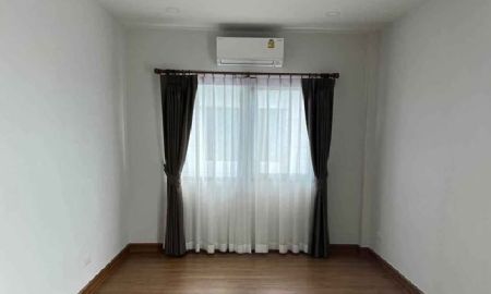 ให้เช่าบ้าน - ให้เช่าบ้านเดี่ยว 2 ชั้น หมู่บ้านเซนโทร ดอนเมือง-แจ้งวัฒนะ (เลียบคลองปะปา) ถนนเลียบคลองประปา