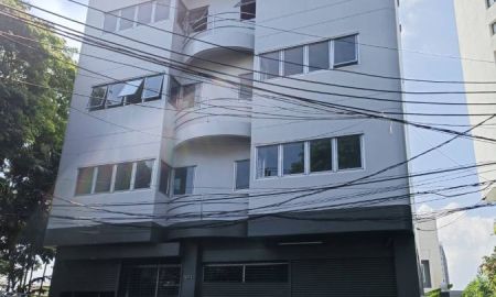 อาคารพาณิชย์ / สำนักงาน - ขาย,เช่า อาคาร 4ชั้น ติดถนนหลักเย็นอากาศ (ยานนาวา)