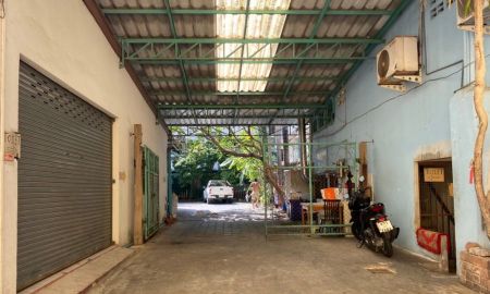 ขายที่ดิน - ขายที่ดินพร้อมอาคาร พัทยากลาง ซอยบัวขาว 214 ตรว. อ.บางละมุง จ.ชลบุรี