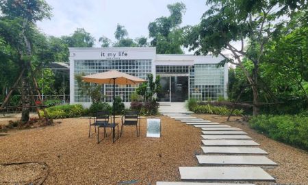 ขายอพาร์ทเม้นท์ / โรงแรม - ขายกิจการคาเฟ่, ร้านอาหาร, โรงแรม, แคมป์ปิ้ง บางพระ ศรีราชา ติดห้วยท่าไทร 1-3-79 ไร่ ใกล้สวนสัตว์เปิดเขาเขียว