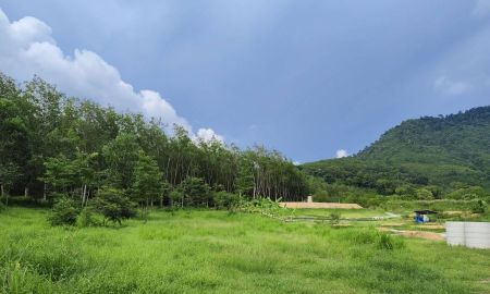ขายที่ดิน - ที่ดินเปล่าโอบล้อมภูเขา บรรยากาศดี วิวเขามะเข้ม จ.ระยอง