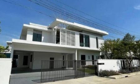 ให้เช่าบ้าน - ให้เช่าบ้านเดี่ยว 2 ชั้น หมู่บ้าน มัณฑนา บางนา กม.15 บ้านสวยมาก พร้อมสระว่ายน้ำในบ้าน