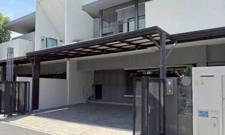 ทาวน์เฮาส์ - ขายให้เช่า ทาวน์โฮมหรู วีเว่ บางนา กม.7 (VIVE Bangna Km. 7) ซอยราชวินิตบางแก้ว บางนา-ตราด กม. 7 บางแก้ว บางพลี