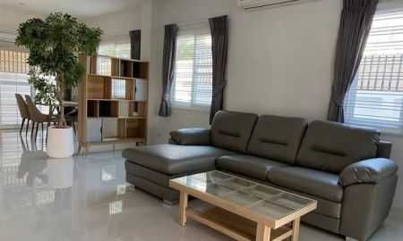 ให้เช่าทาวน์เฮาส์ - ให้เช่า ทาวน์โฮม 3 ชั้น โชคชัย 4 นาคนิวาส ลาดพร้าววังหิน เขตลาดพร้าว ใกล้MRTโชคชัย4 ทำออฟฟิศได้