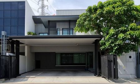 ทาวน์เฮาส์ - ขาย ให้เช่า ทาวน์โฮมหรู วีเว่บางนา กม. 7 VIVE Bangna-KM.7 Luxury Gallery House จาก Land & Houses ทาวน์โฮมรูปแบบใหม่ Loft Style หน้ากว้าง 10 เมตร