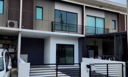 ขายทาวน์เฮาส์ - ขายถูก ทาวน์โฮม 2 ชั้น ม.เดอะคอนเนค 43 วงแหวน-รามอินทรา2 ถ.คู่ขนานกาญจนาภิเษก แขวงท่าแร้ง เขตบางเขน กรุงเทพ