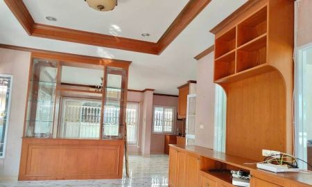 ให้เช่าบ้าน - บ้านเดี่ยว 2 ชั้นให้เช่า บ้าน สิน ธานี แกรนด์ วิลล์ คลอง 5
