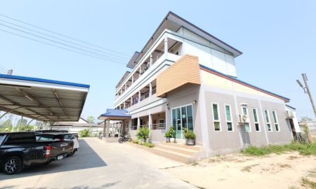 ขายอพาร์ทเม้นท์ / โรงแรม - ขายหอพัก 3 ชั้น 21 ห้อง ใกล้ท่าเรือแหลมฉบัง และทางหลวงชนบทชบ.3009