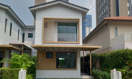 ขายบ้าน - ขายบ้านแฝดมือหนึ่ง 3 ชั้น สไตล์ญี่ปุ่น 4 ห้องนอน ติดตั้งระบบหมุนเวียนอากาศ ย่านรามอินทรา ใกล้ห้างแฟชั่นฯ BTS สถานีวงแหวนตะวันออก เขตคันนายาว กรุงเทพ