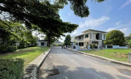 ขายบ้าน - ขายบ้านปากช่อง ในตัวเมืองปากช่อง บ้านสวยพร้อมอยู่ ที่ดินติดน้ำเลคโครงการ ใกล้ถนนมิตรภาพ ธนะรัชต์ โรงพยาบาล อำเภอตลาด โครงการปลอดภัย เพื่อนบ้านดี มีรปภ