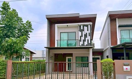 ขายบ้าน - ขายบ้านแฝดสไตล์บ้านเดี่ยว หมู่บ้านเดอะแพลนท์ รังสิต คลองสอง ปทุมธานี บ้านใหม่ สภาพดี แถมเฟอร์นิเจอร์ทั้งหลัง พร้อมอยู่ทันที