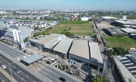 ขายอาคารพาณิชย์ / สำนักงาน - ขายโชว์รูมและศูนย์บริการรถยนต์ 10 ไร่ ติดถนนเทพรัตน (บางนา-ตราด) บางพลี สมุทรปราการ