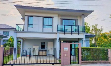 ให้เช่าบ้าน - บ้านเดี่ยวให้เช่า 4 ห้องนอน พร้อมเฟอร์นิเจอร์ หิ้วกระเป๋าเข้าอยู่ ใกล้เซียร์รังสิต ใกล้สนามบินดอนเมือง
