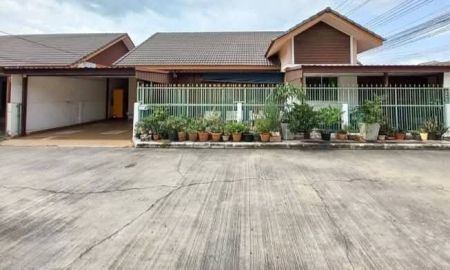 ขายบ้าน - เจ้าของขายเองหมู่บ้านทรัพย์ธานี3ราคากันเองสนใจติดต่อสอบถามหรือเข้ามาดูก่อนได้