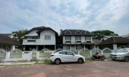 ขายบ้าน - ขายบ้านสองหลังใจกลางนิมมาน ติดกับ think park, one nimman, maya mall